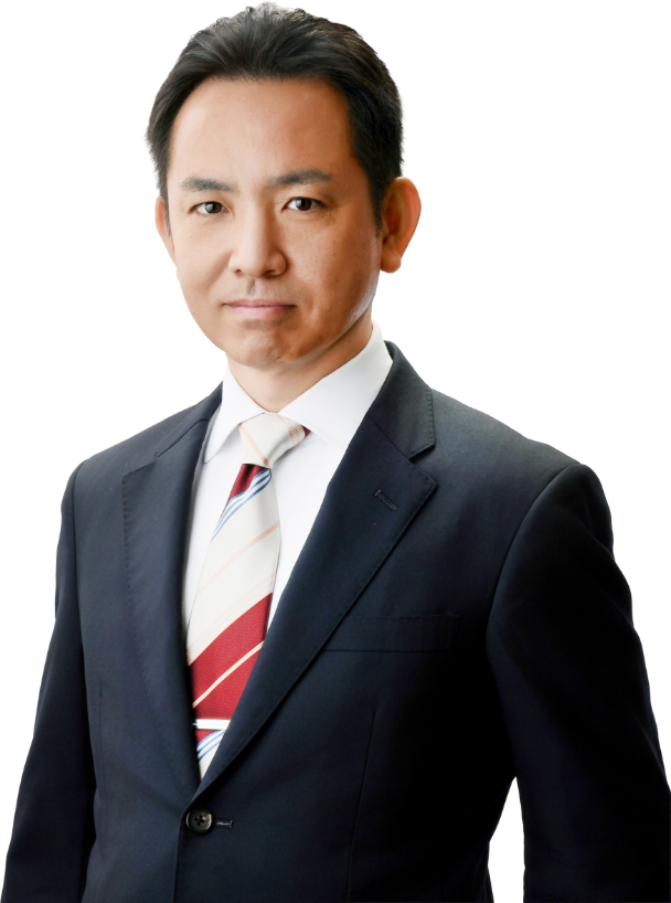 スーツを着ている大村剛史